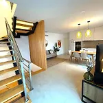 Azorescape Tatil Evi *